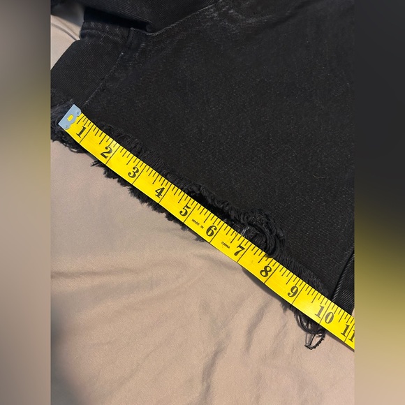 NWOT Abrand Venice Short High Rise Fringe Hem Black Wash Size 24 Grunge - Picture 14 of 14